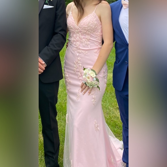 Faviana S10633 Prom Dress - Picture 3 of 8